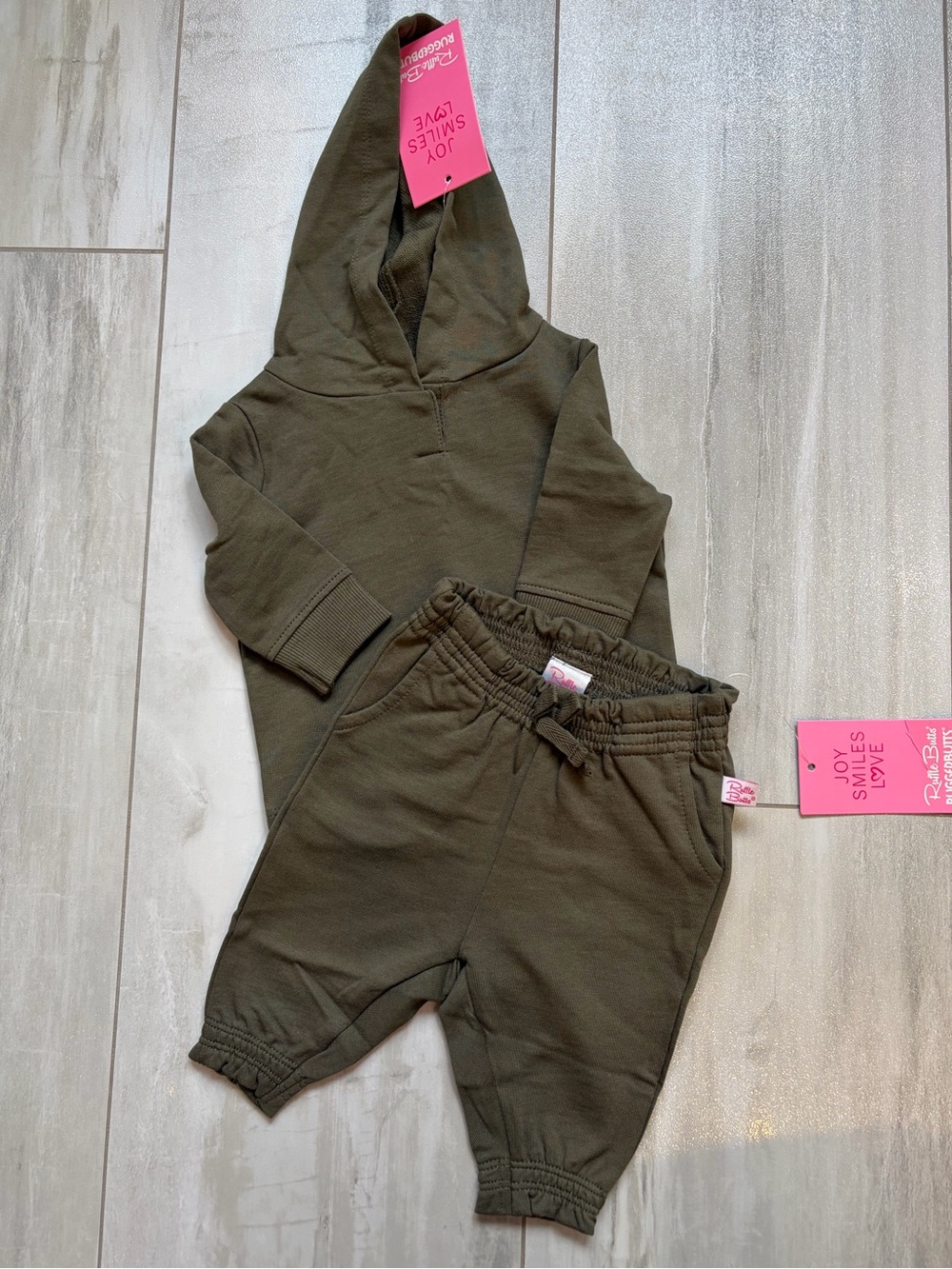 NWT RuffleButts Juniper Army Green Hooded Sweatshirt & Jogger Set girls 0-3M